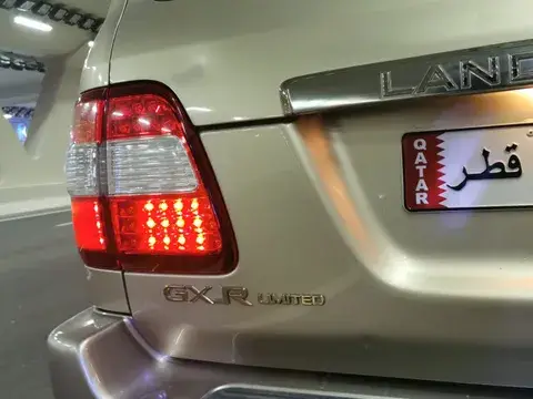 toyota toyota-land-cruiser image Toyota Land Cruiser 2006